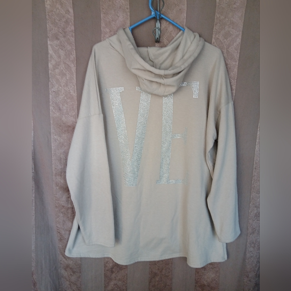 💎 CATO Women's Top Beige Rhinestone LOVE Hoodie Sweatshirt Plus - Picture 4 of 10